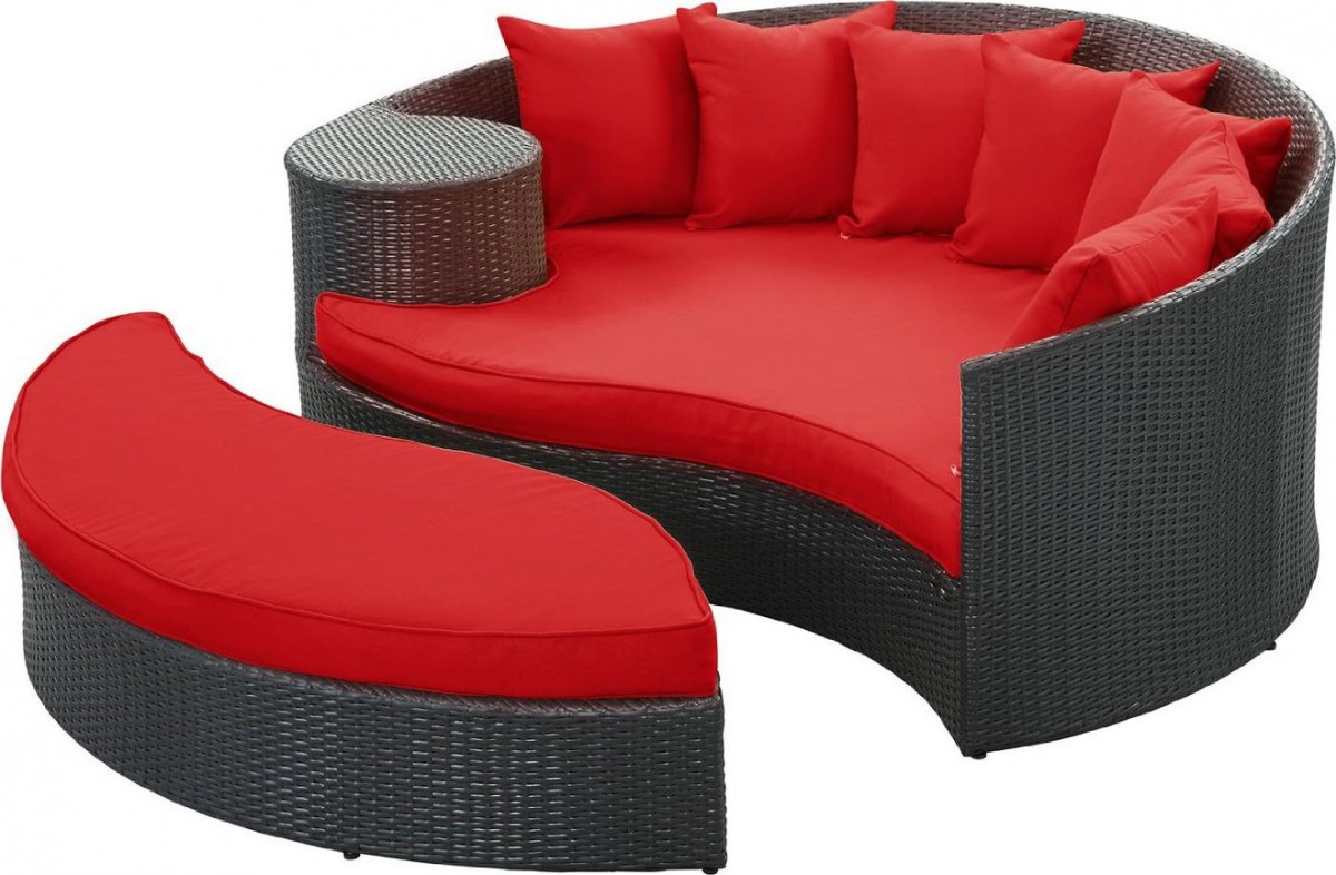 LexMod Taiji Round Wicker Outdoor Daybed with Ottoman