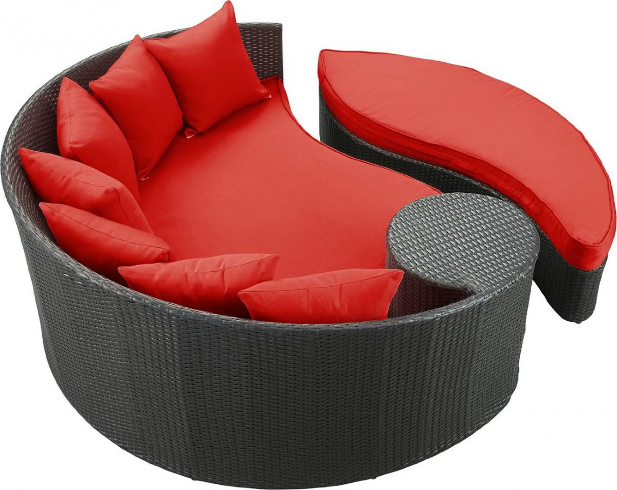 LexMod Taiji Round Wicker Outdoor Daybed with Ottoman