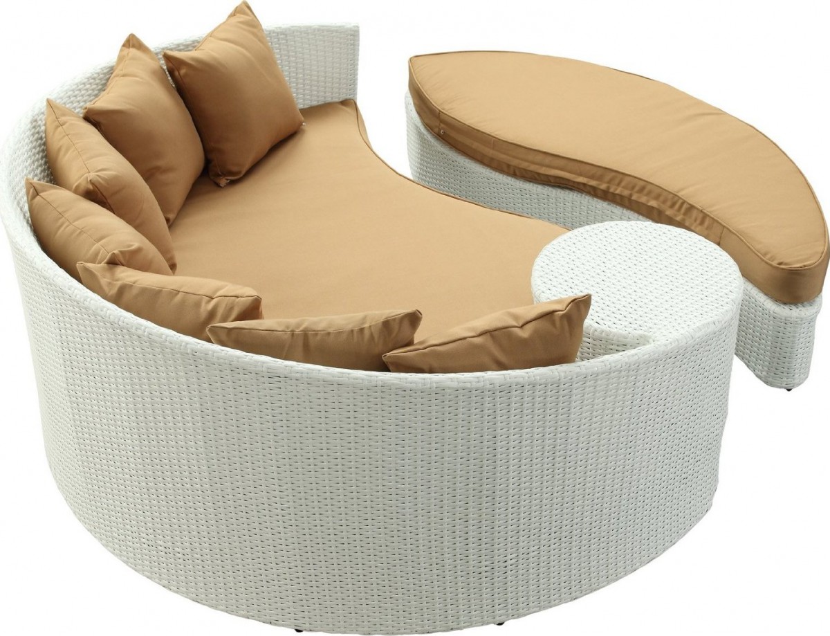 LexMod Taiji Round Wicker Outdoor Daybed with Ottoman