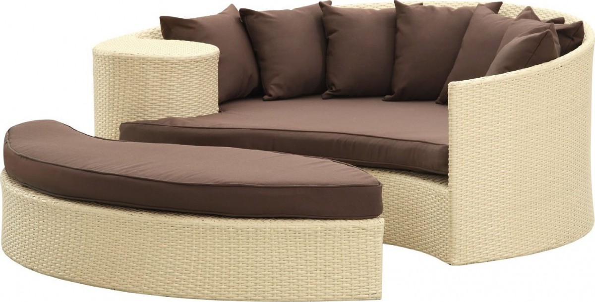 LexMod Taiji Round Wicker Outdoor Daybed with Ottoman