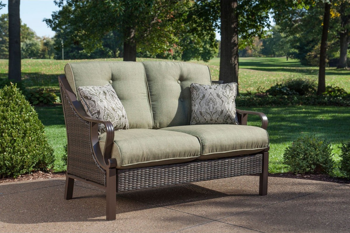 Hanover Ventura 4 Piece Wicker Outdoor Conversation Set