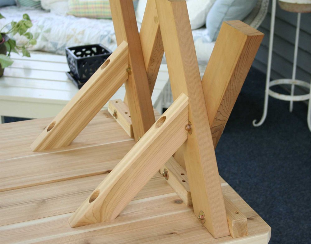 Creekvine Designs Cross Legged Cedar Wood Picnic Table Set