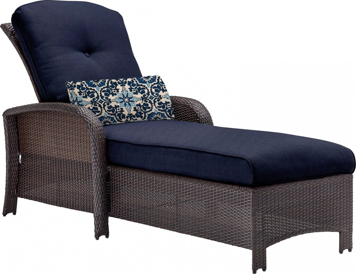 Hanover Strathmere Wicker Outdoor Chaise Lounge Chair