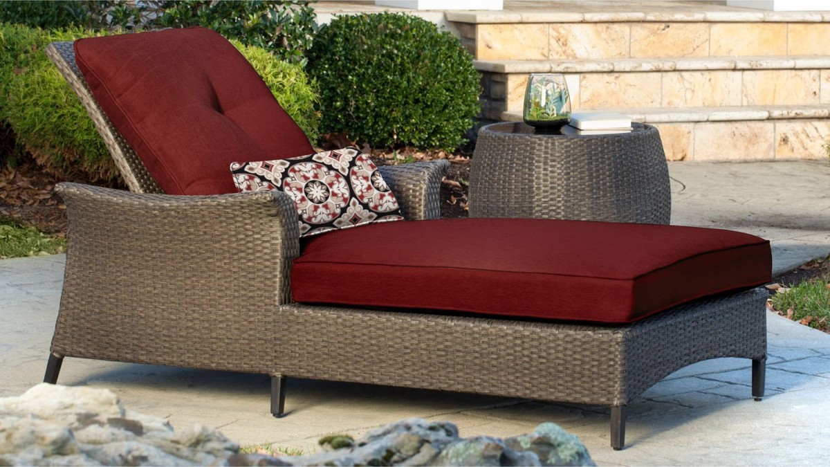 Hanover Gramercy Outdoor Chaise Lounge Chair and Table Set