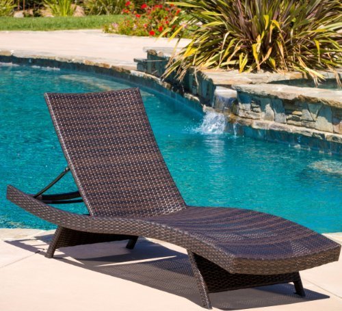 Lakeport Folding Wicker Outdoor Chaise Lounge Chair