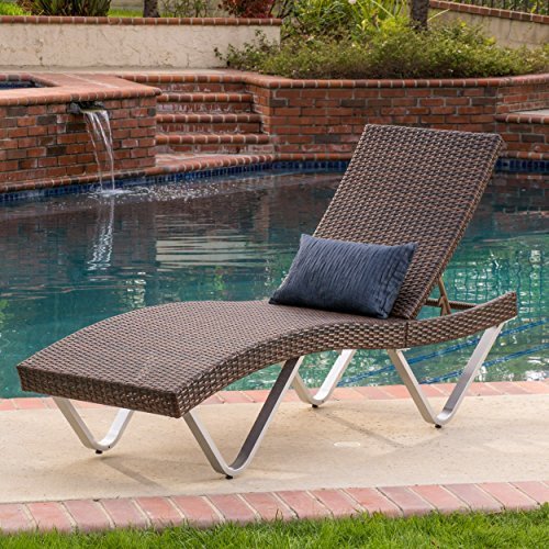 Manuela Ergonomic Wicker Outdoor Chaise Lounge Chair