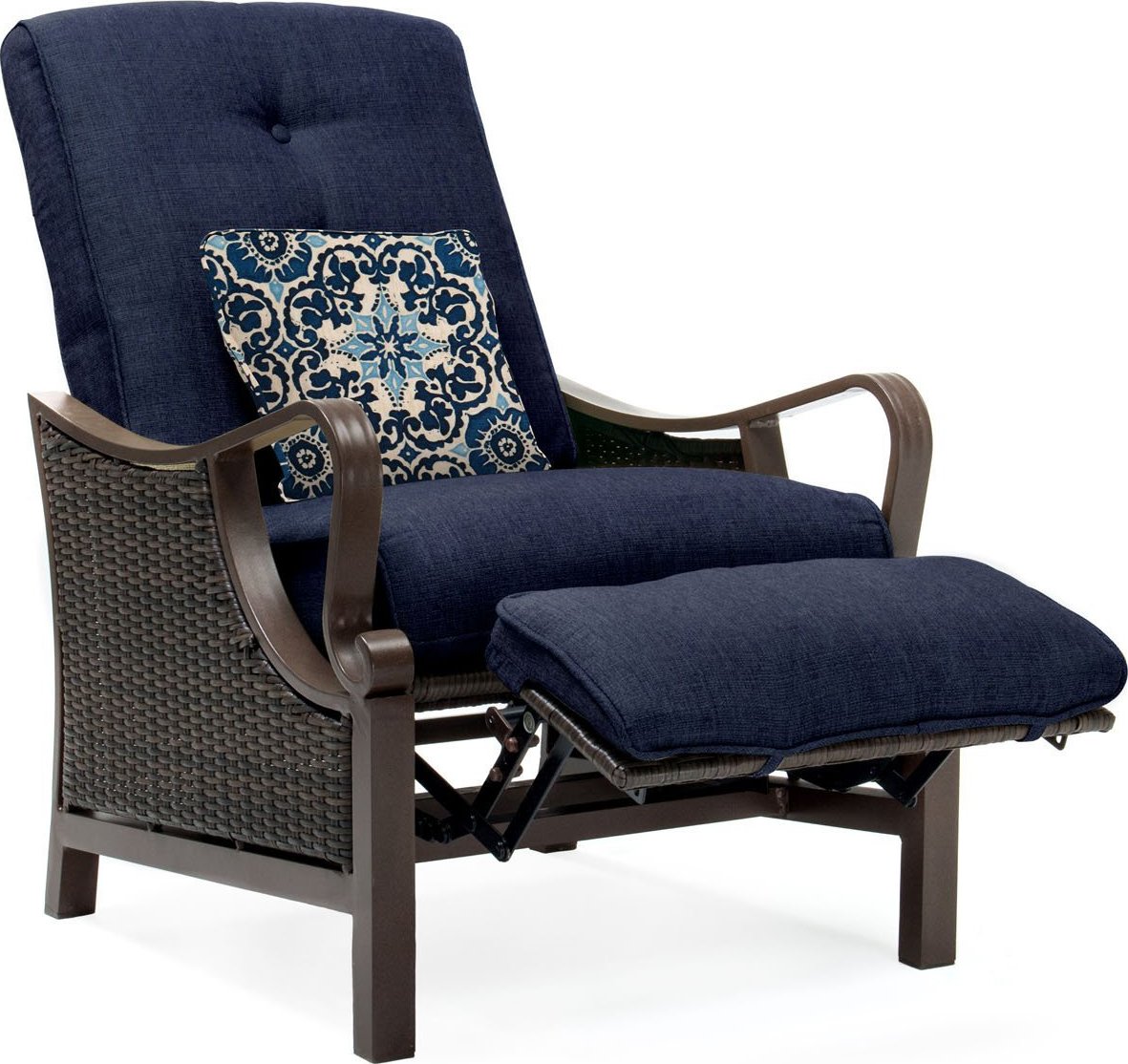 Hanover Ventura Luxury Resin Wicker Outdoor Recliner Chair