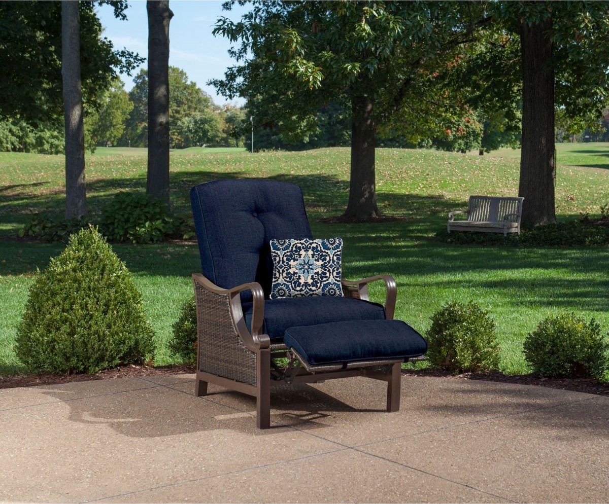 Hanover Ventura Luxury Resin Wicker Outdoor Recliner Chair