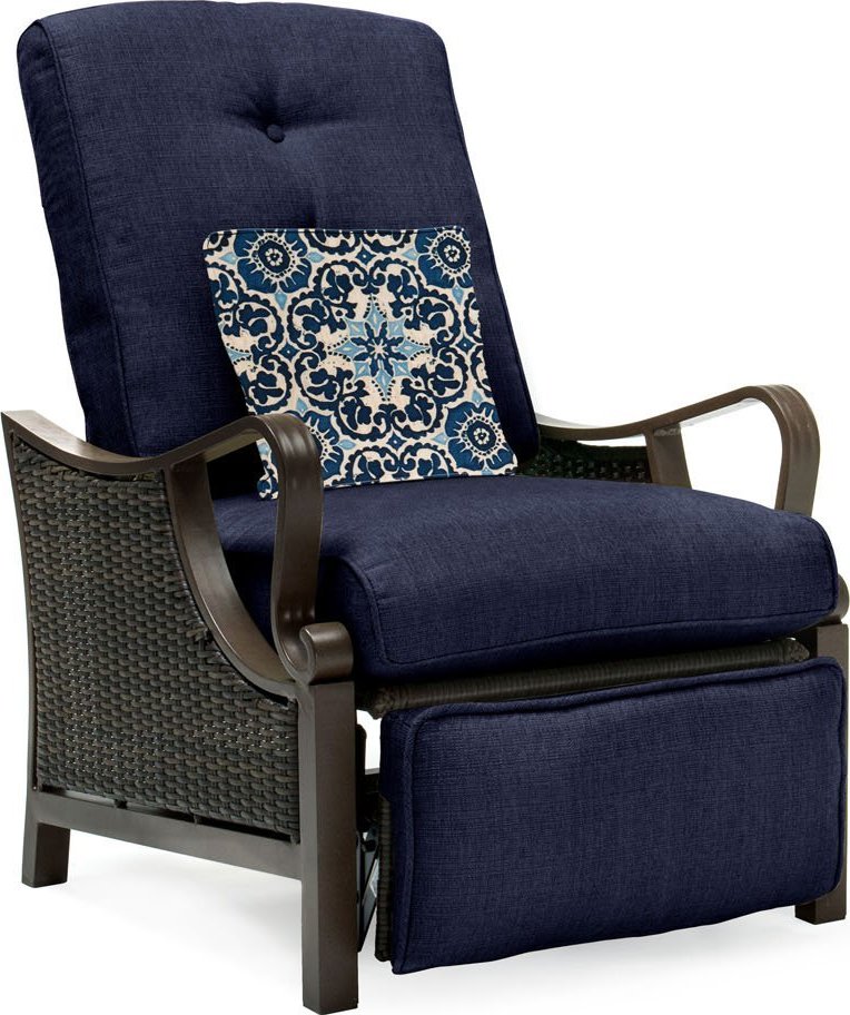 Hanover Ventura Luxury Resin Wicker Outdoor Recliner Chair