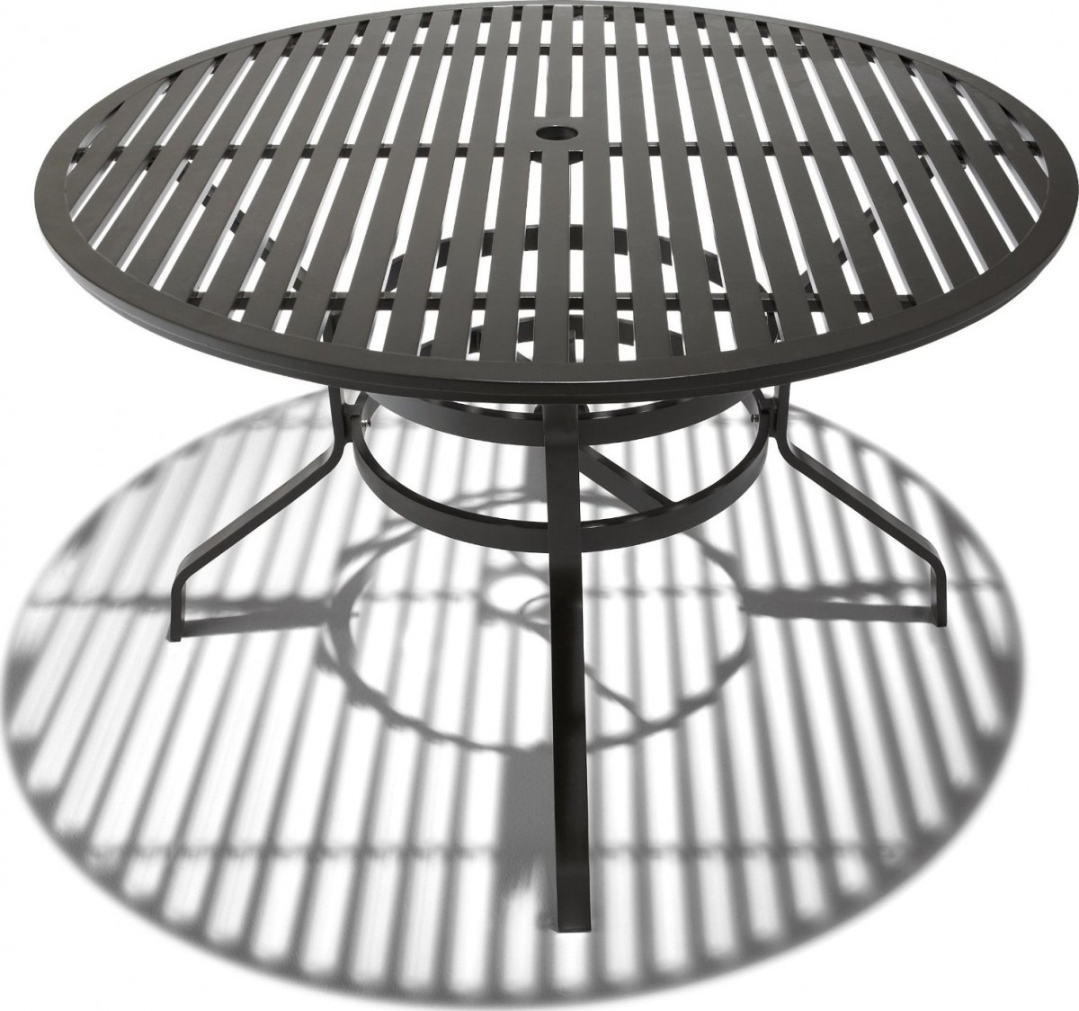 Strathwood Grand Isle 48-Inch Round Dining Table with Umbrella Hole